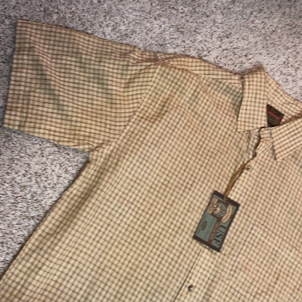 New With Tag USF Collections short sleeve button front XL size